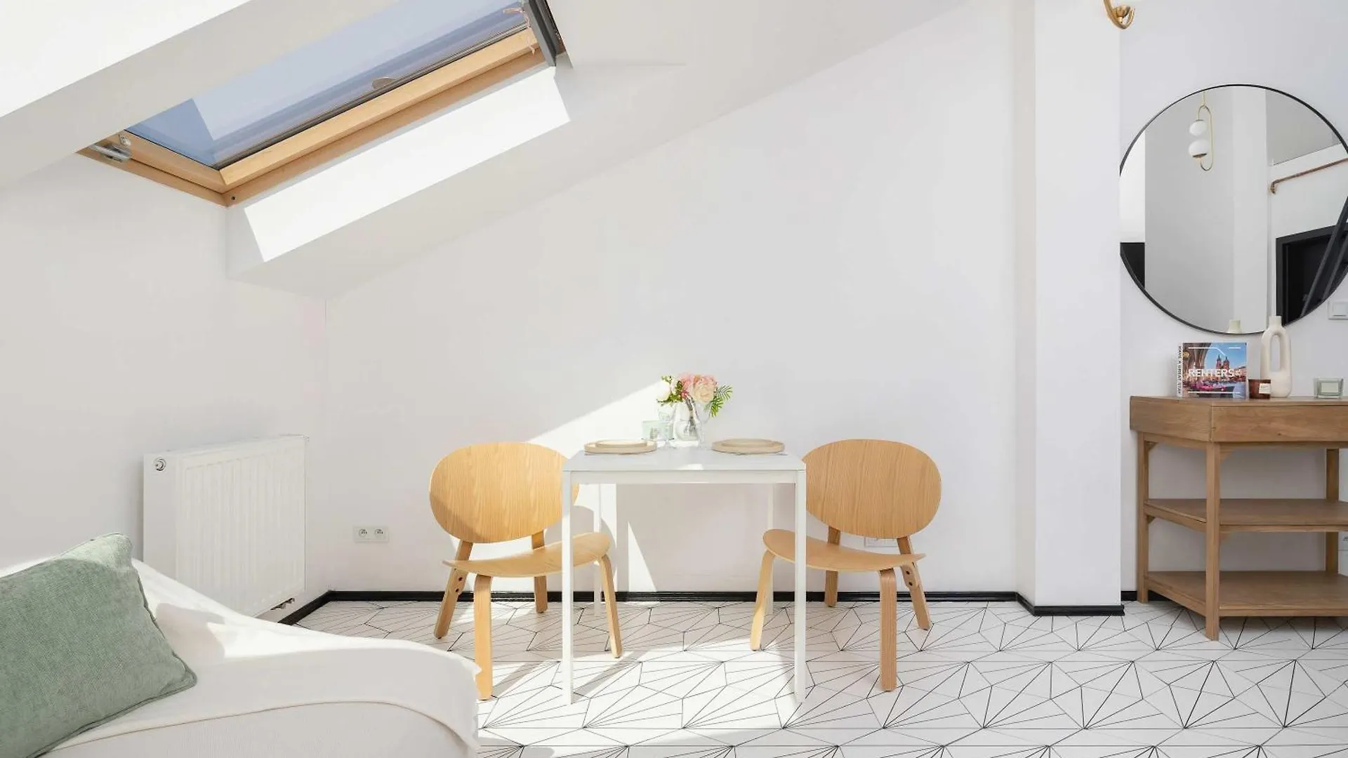 Beautiful Studio With Air Conditioning For 2 Guests By Noclegi Renters Krakow